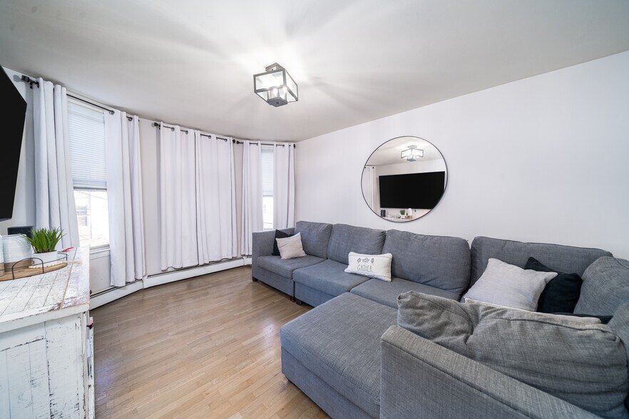 More Photos Of 103-105 Devon St, Kearny Apartments For Sale