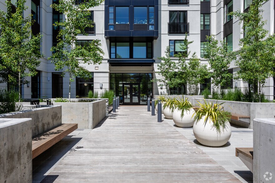 More Photos Of 518 NE 20th Ave, Portland Apartments For Lease