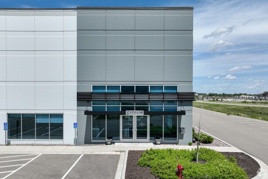 More Photos Of 22160 Cedar Ave, Lakeville Distribution For Lease