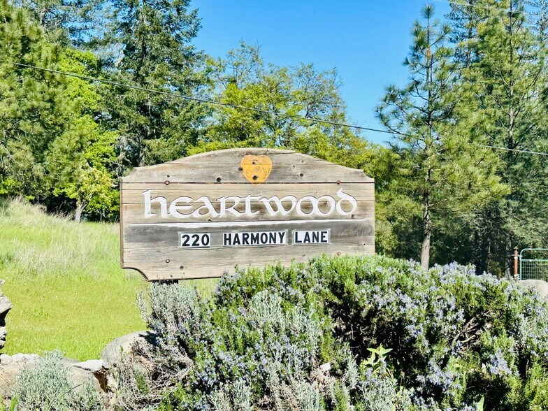 More Photos Of 220 Harmony Ln, Garberville Specialty For Sale