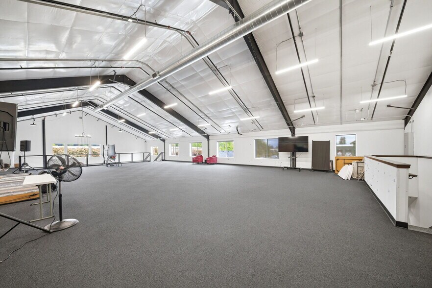 More Photos Of 7217 NE 99th St, Vancouver Industrial For Sale