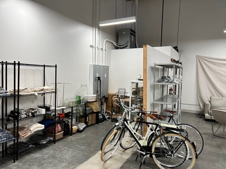 More Photos Of 308 Soscol Ave, Napa Department Store For Lease