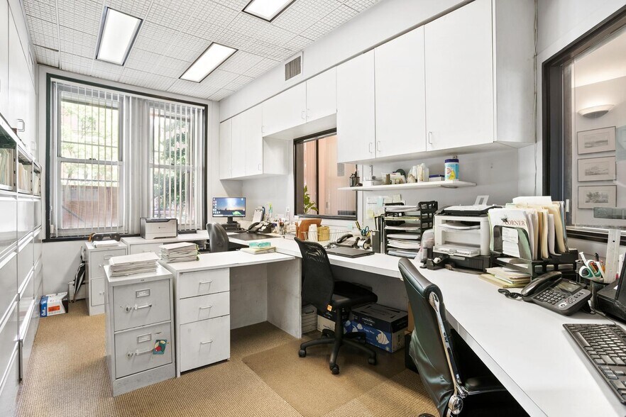 More Photos Of 1120 Park Ave, New York Apartments For Sale