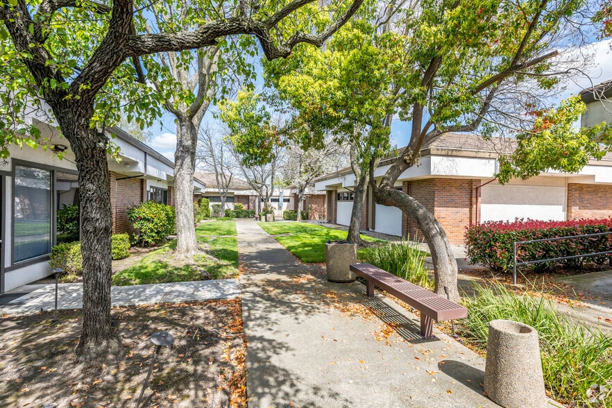 More Photos Of 1130 Conroy Ln, Roseville Medical For Sale