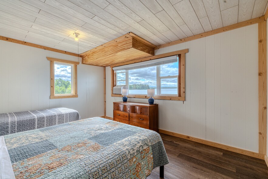 More Photos Of 8372 E Flowage Ln, Gordon Multifamily For Sale