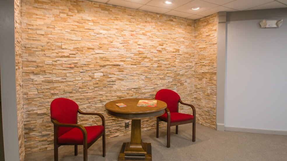 More Photos Of 67 Sand Pit Rd, Danbury Medical For Lease