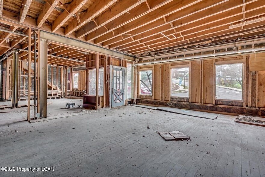 More Photos Of 42-44 Main St, Dallas Storefront Retail Residential For Sale
