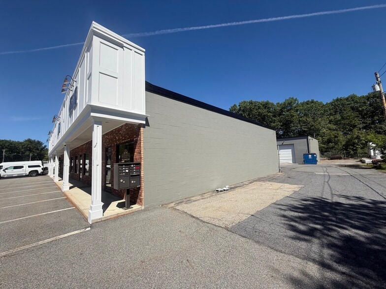 More Photos Of 671 Great Rd, Littleton Storefront Retail Office For Sale