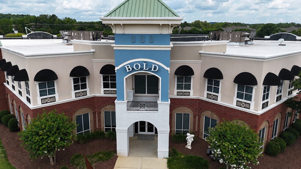 More Photos Of 50101 Governors Dr, Chapel Hill Office For Lease