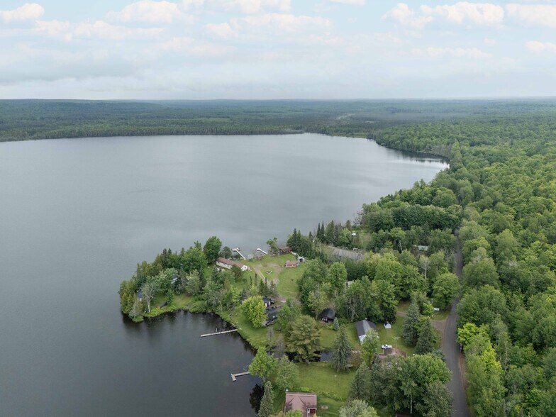 More Photos Of 229 E Lake Emily Rd, Crystal Falls Trailer Camper Park For Sale