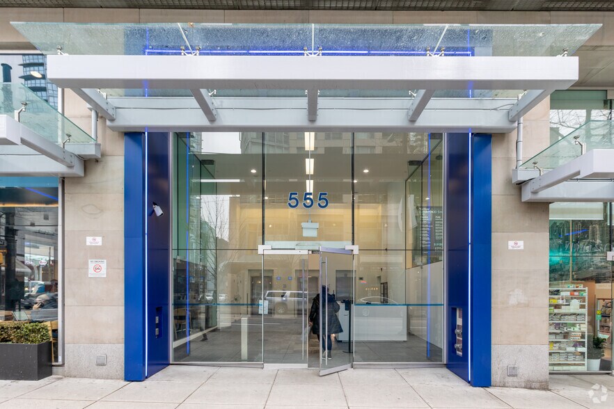 More Photos Of 555-579 Robson St, Vancouver Office For Lease
