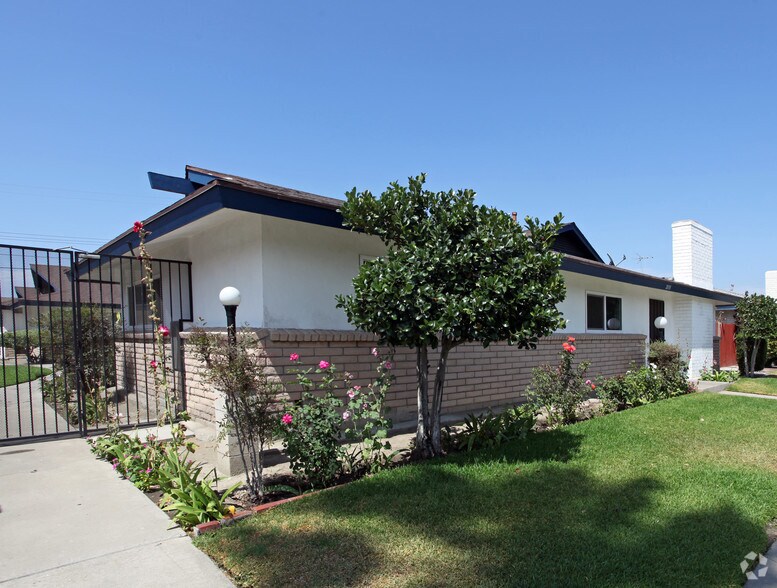 Primary Photo Of 2133 E Almont Ave, Anaheim Apartments For Sale