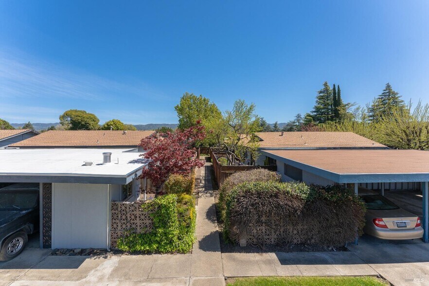 More Photos Of 649 Leslie St, Ukiah Apartments For Sale