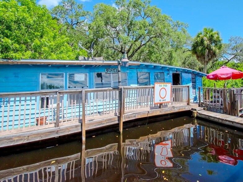 More Photos Of 1761 Beckett Way & US Highway 19, Tarpon Springs Bar For Sale