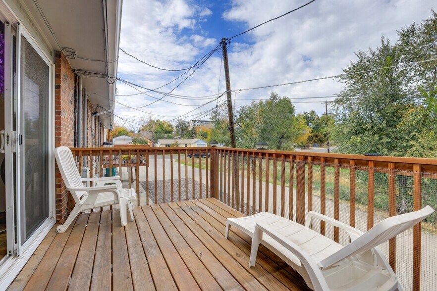 More Photos Of 446-452 S Depew St, Lakewood Apartments For Sale