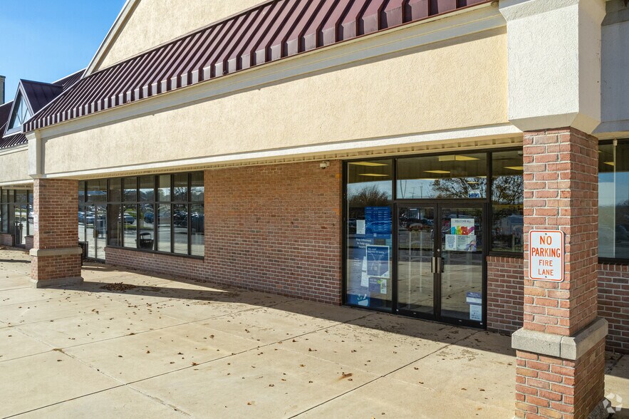 More Photos Of 2600 Willow Street Pike N, Willow Street Freestanding For Lease