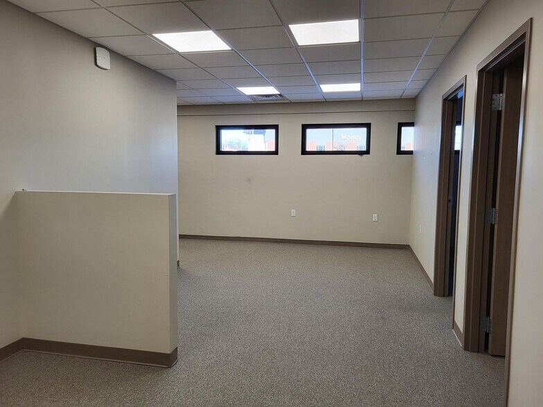 More Photos Of 21 E US Highway 30, Schererville Freestanding For Lease