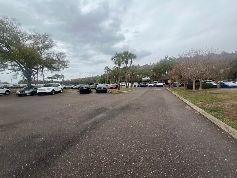 More Photos Of 10008 N Dale Mabry Hwy, Tampa Medical For Lease