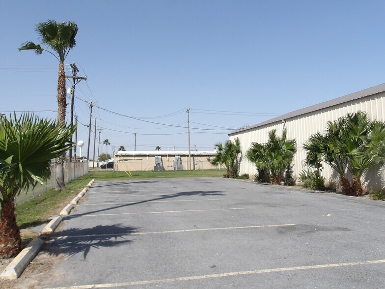 More Photos Of 1 Industrial Pkwy, Rio Hondo Freestanding For Sale