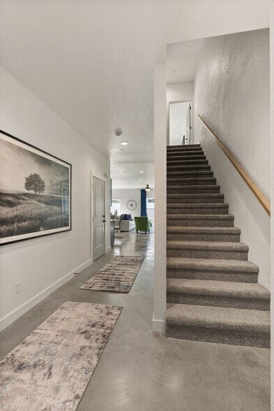 More Photos Of 201 S 8th St, Quincy Apartments For Sale