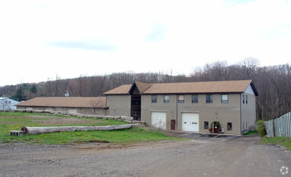 Primary Photo Of 357 Northgate Dr, Warrendale Warehouse For Lease