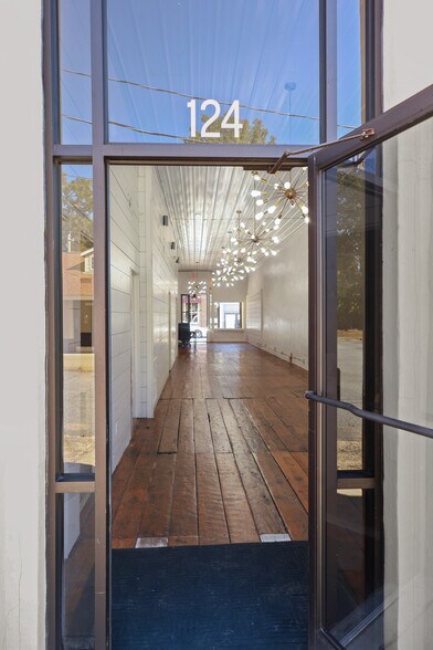 More Photos Of 124 Trinity St, Abbeville Storefront For Sale