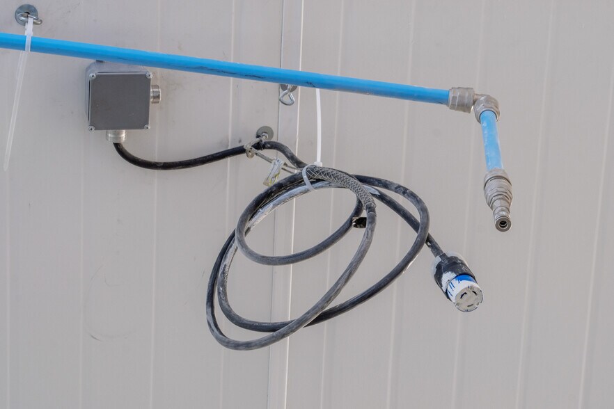 More Photos Of 25 Word St, Fairburn Warehouse For Sale