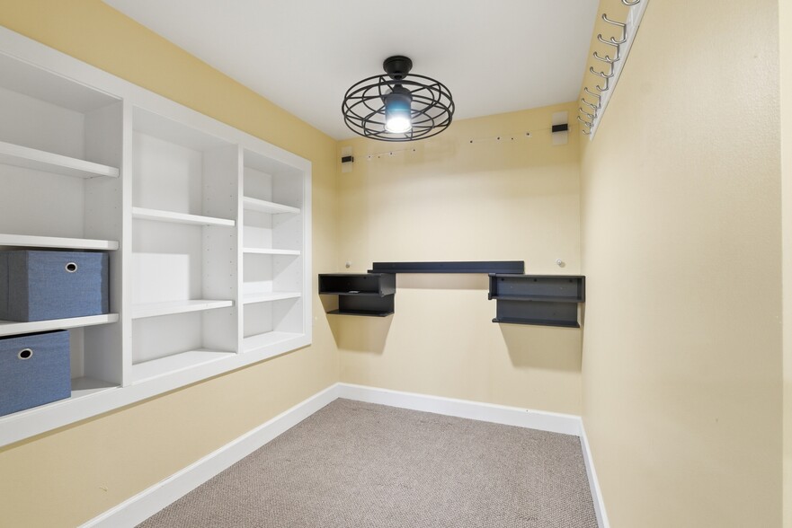 More Photos Of 8600 Airport Blvd, Leesburg Airplane Hangar For Sale