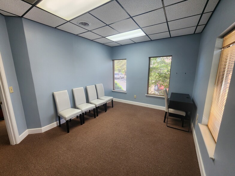 More Photos Of 4727 Cornell Rd, Blue Ash Office For Lease