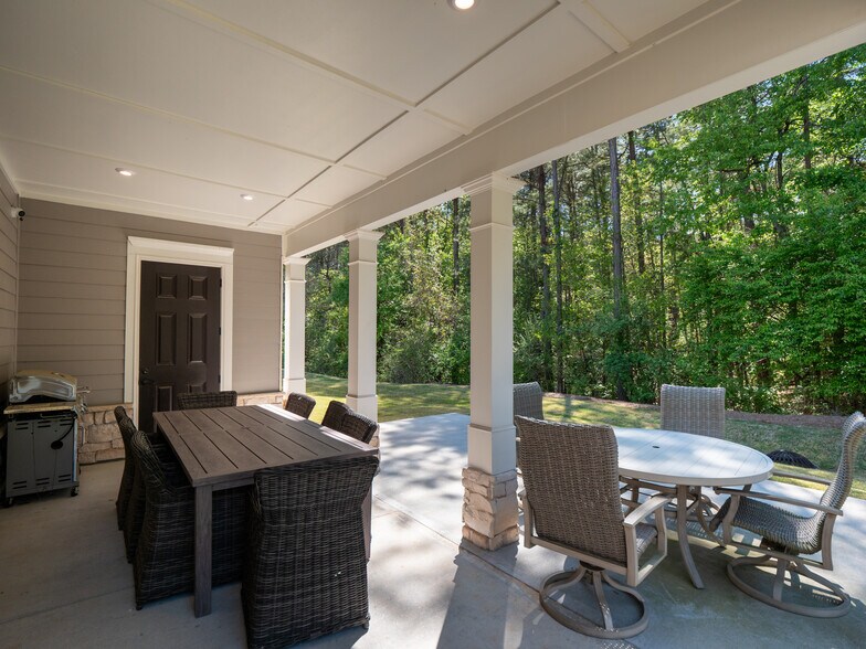 More Photos Of 3957 S Main St, Acworth Office For Sale