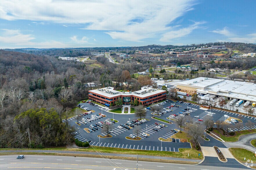 More Photos Of 1225 E Weisgarber Rd, Knoxville Office For Lease