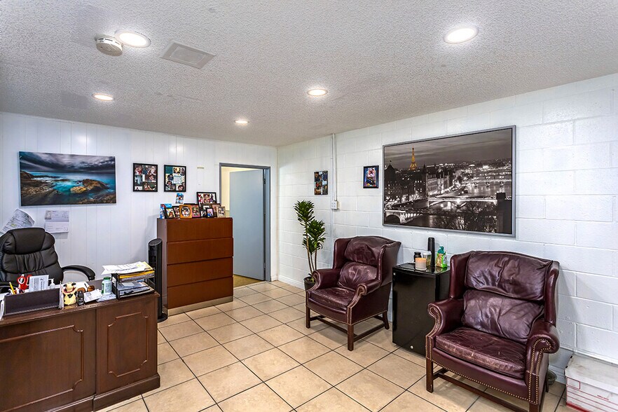 More Photos Of 12561-12563 Persing Dr, Whittier Showroom For Sale