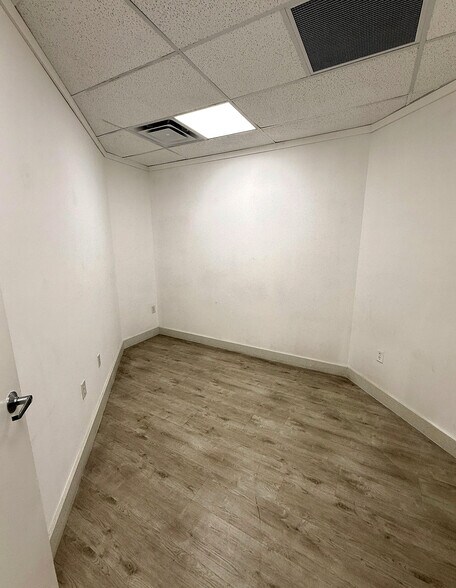 More Photos Of 14499 N Dale Mabry Hwy, Tampa Office For Lease