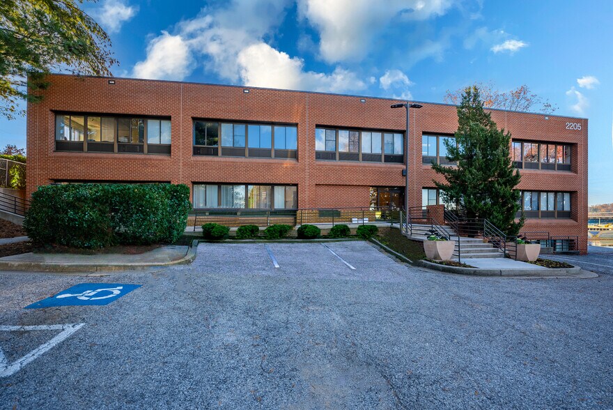 More Photos Of 2205 York Rd, Timonium Medical For Lease