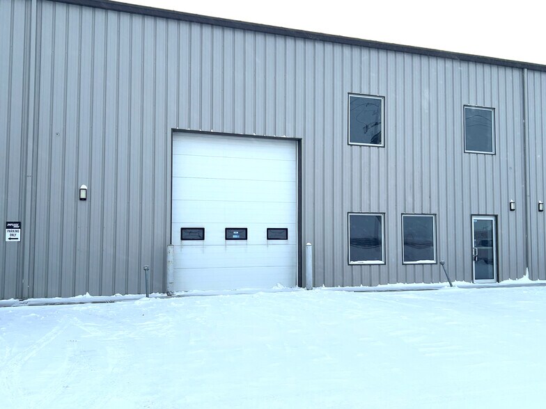 More Photos Of 7609 Sparrow Dr, Leduc Warehouse For Sale