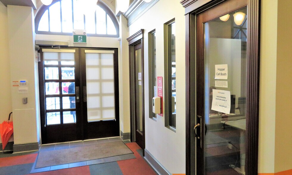 More Photos Of 737 Fort St, Victoria Office For Sale