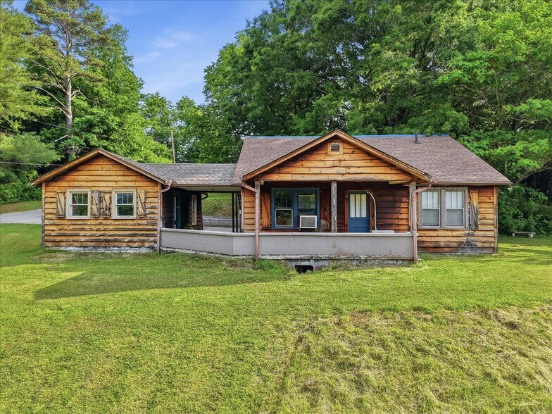 More Photos Of 2633 Harriman Hwy, Harriman Warehouse For Sale