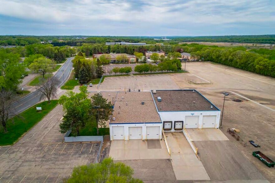 Primary Photo Of 3303 Terminal Dr, Eagan Warehouse For Lease