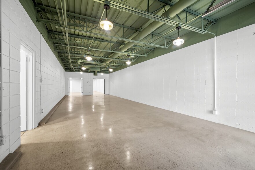 More Photos Of 1625 S Boston Ave, Tulsa Office For Sale