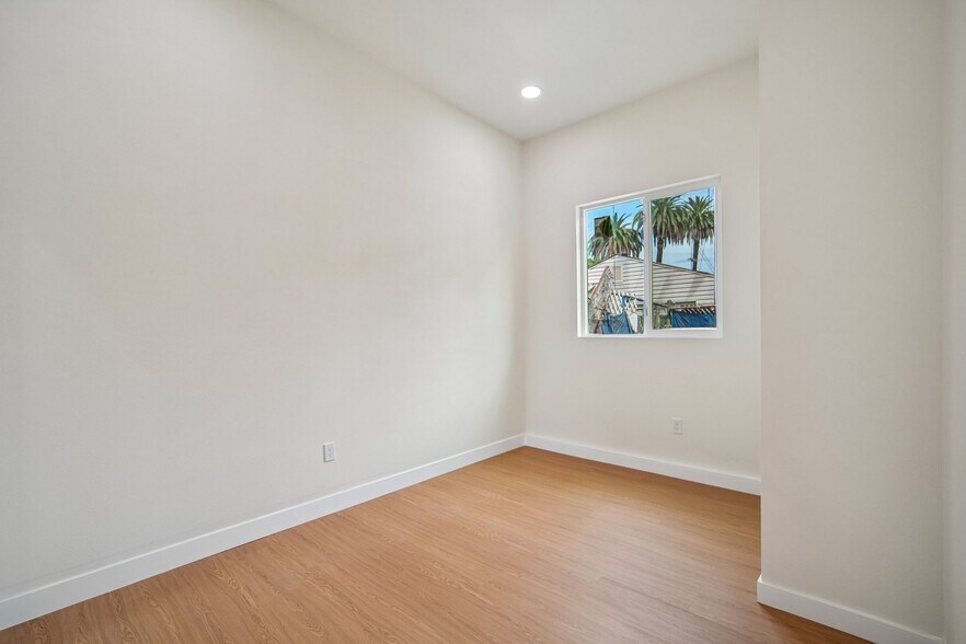 More Photos Of 1844-1848 Atlantic Ave, Long Beach Storefront Retail Residential For Sale