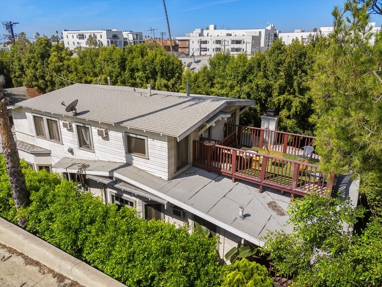 More Photos Of 5742 La Mirada Ave, Los Angeles Apartments For Sale