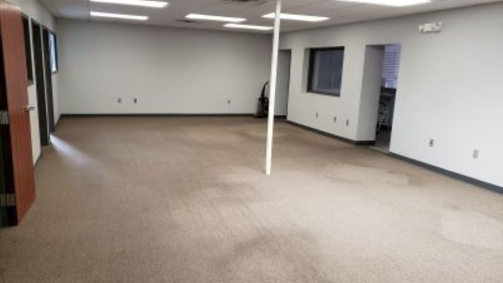 More Photos Of 530 E 8th St, Junction City Warehouse For Sale