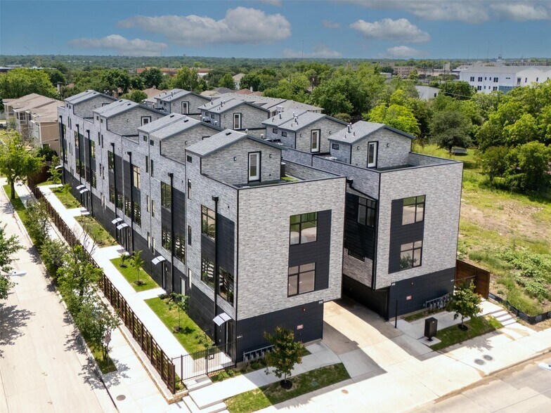 More Photos Of 426-430 E 8th St, Dallas Apartments For Sale