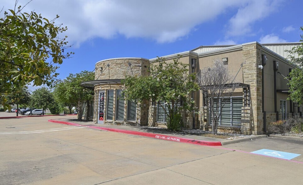 More Photos Of 428 N Aston Dr, Sunnyvale Showroom For Sale