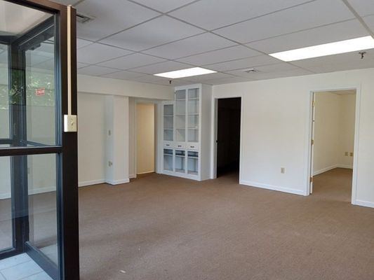 More Photos Of 4 Hotel Pl, Pepperell Office For Lease
