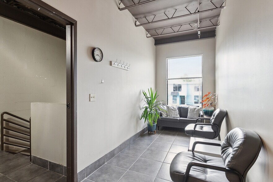 More Photos Of 3401 St Claude Ave, New Orleans Office Residential For Sale