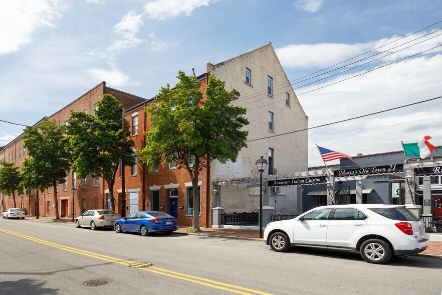 More Photos Of 23-25 W Old St, Petersburg Apartments For Sale