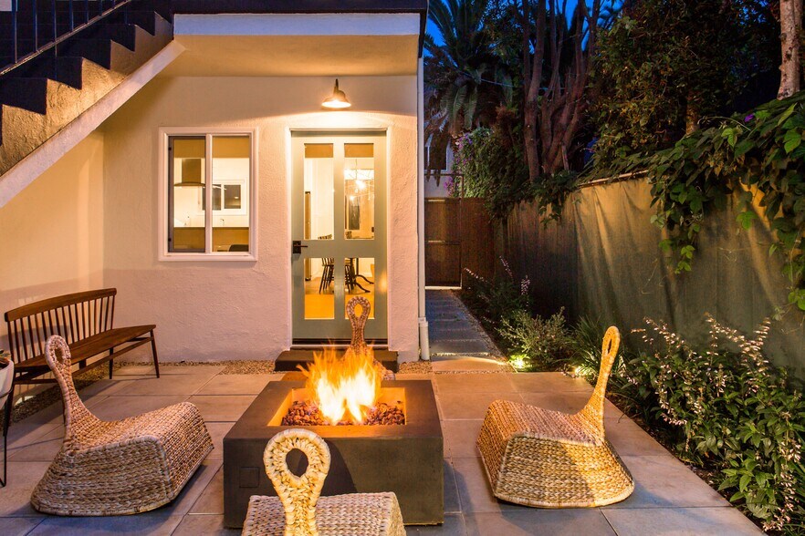 More Photos Of 705 6th Ave, Venice Apartments For Sale