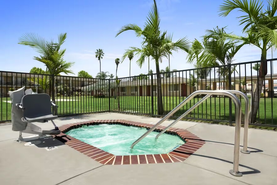 More Photos Of 1514 S Broadway, Santa Maria Hotel For Sale