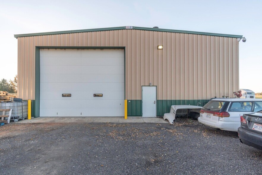 More Photos Of 14617 Kettlersville Rd, Wapakoneta Light Distribution For Sale